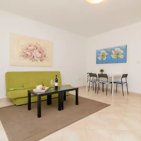 Appartamento Ornella Zara