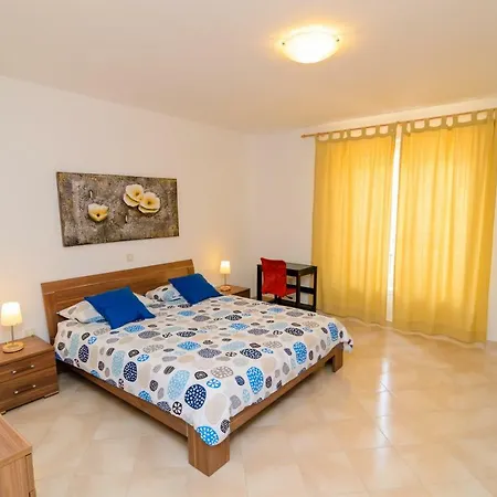 Apartament Ornella *