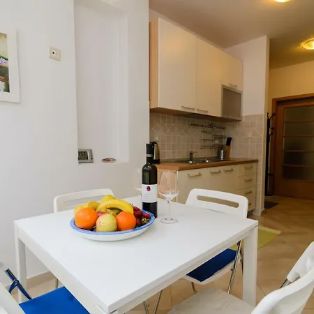 Apartament Ornella *